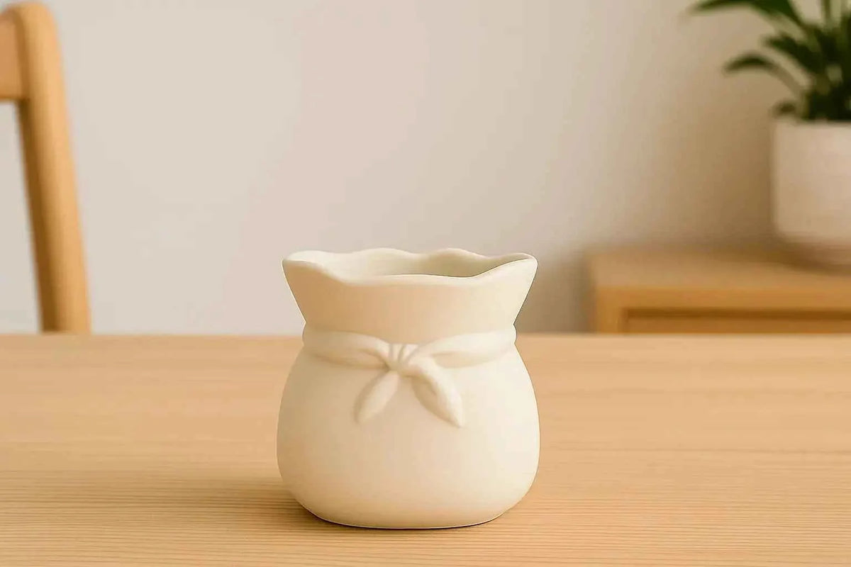 CHIC KNOT: Vaso-Planter con Tocco Scandinavo Home Decor