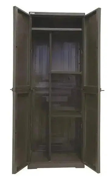 Armadio portascope in rattan misure 65x45x178 cm colore marrone.