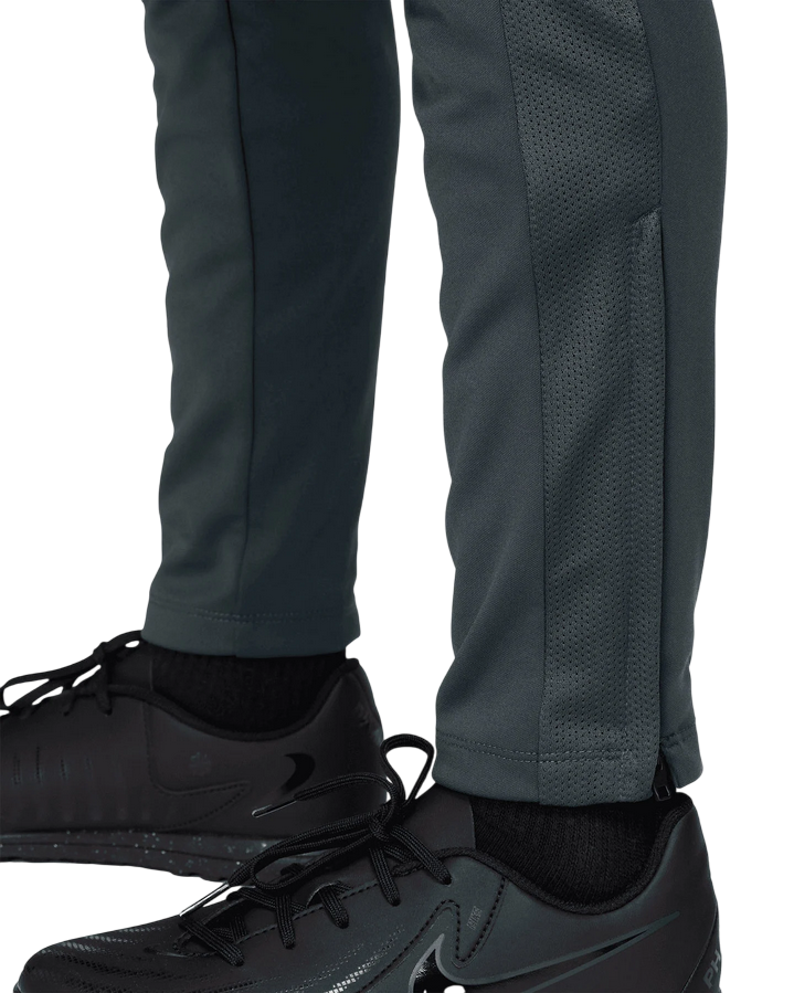 Nike Pantaloni da Calcio Dri-FIT Academy HJ3720-390 Verde – Slim Fit, Traspirante