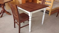 Tavolo Rustico Gambe Tornite - Piano Legno Massello di Pino