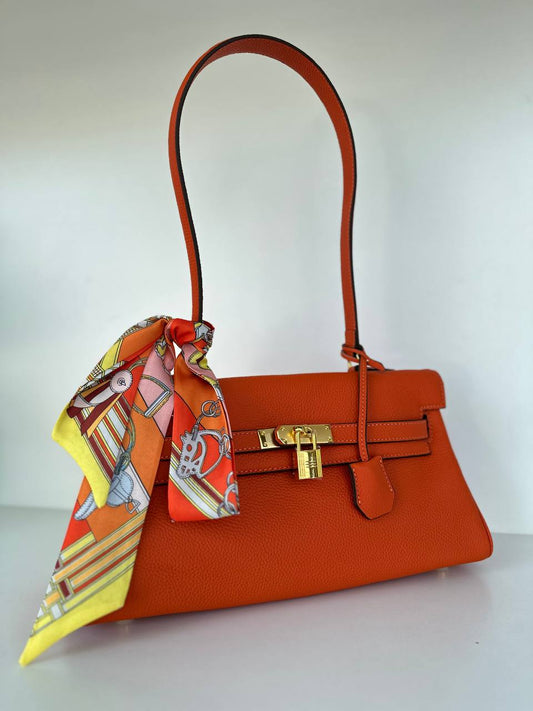 Premium Leather Bag with an Original Lock Closure, Made in Italy