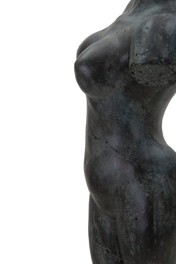 Elegante Skulptur Frau aus Kunstharz 19x17x50 cm