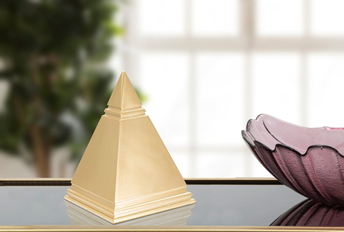 Elegante goldene Pyramide 11,5x11,5x15,5 cm