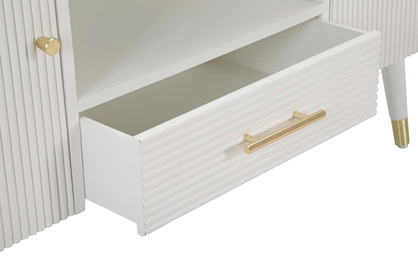 TV-Möbel Matera 117x40x60 cm mit elegantem und funktionalem Design