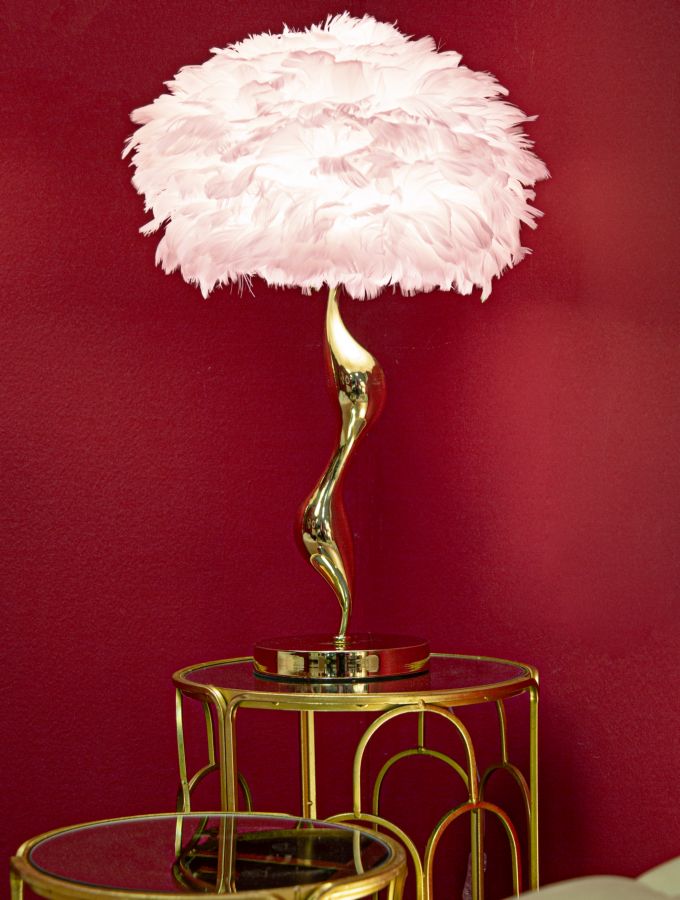 Elegante rosa Tischleuchte mit Federschirm, ø 40x63 cm