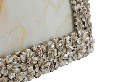 Cornice Flowy Cm 26,2X1,7X31 Misura Interna Cm 20X25