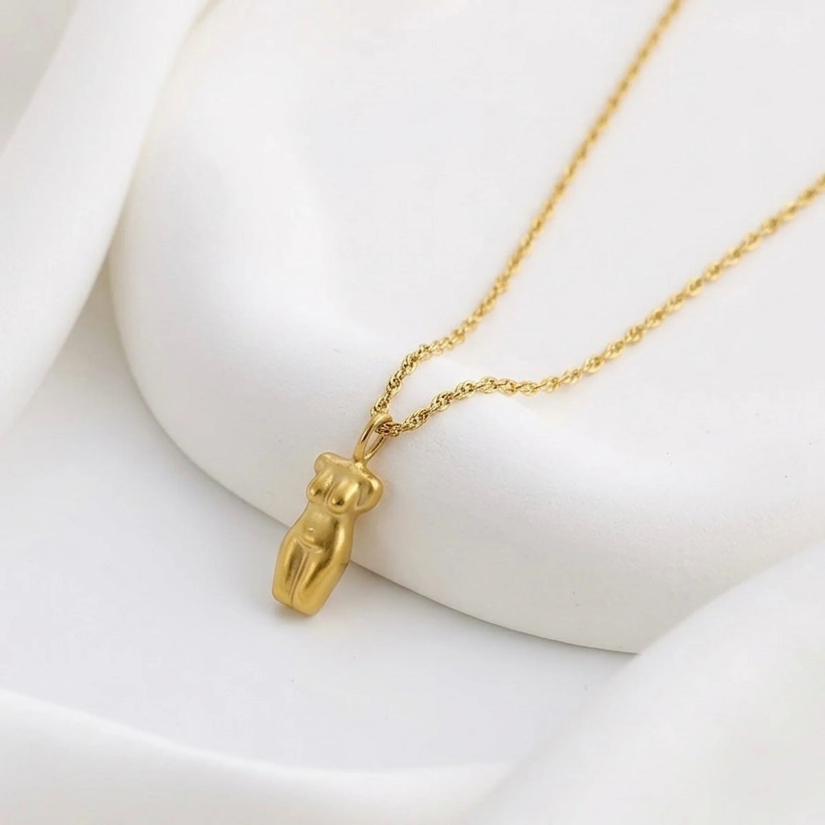 Collana con manichino