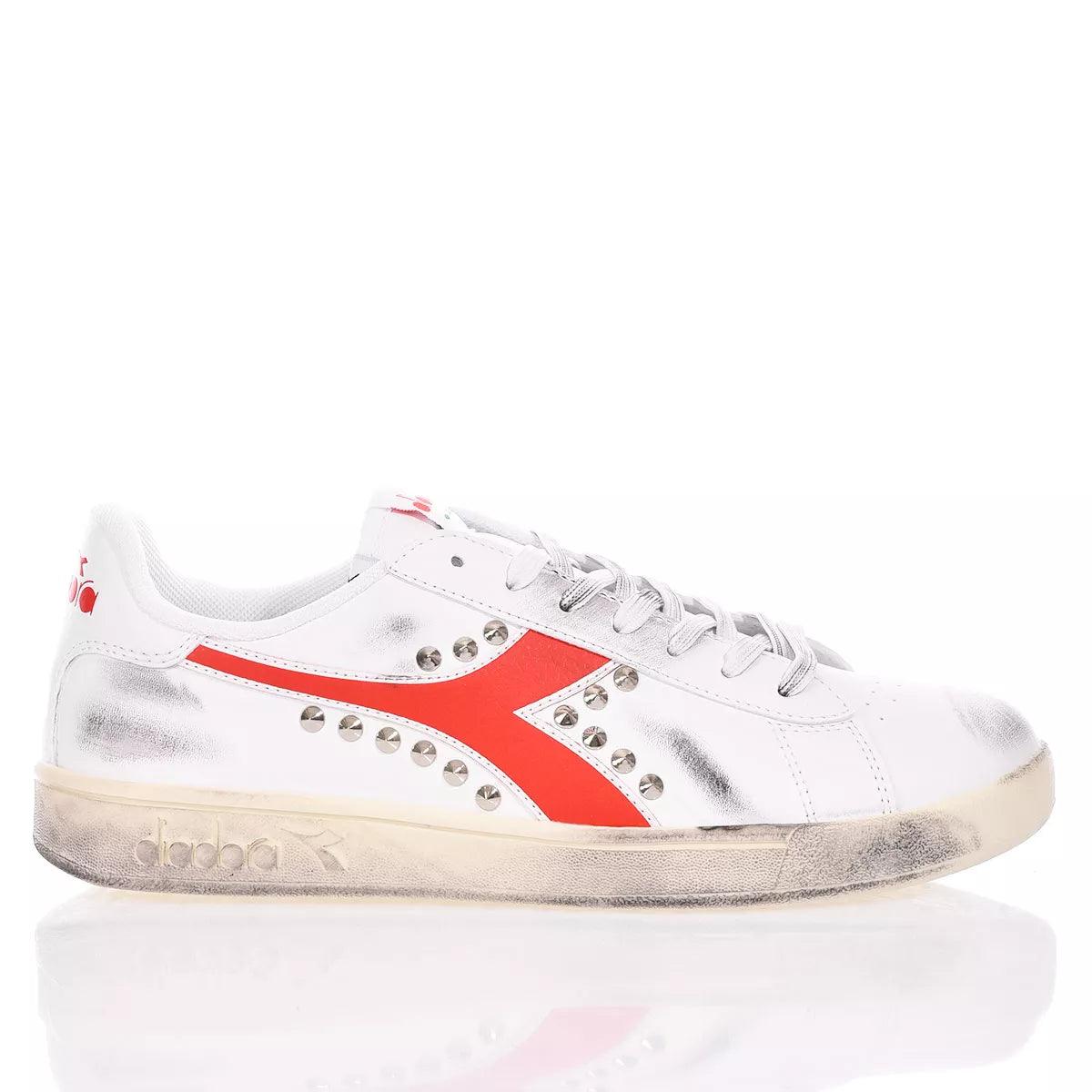 Diadora Red Studs