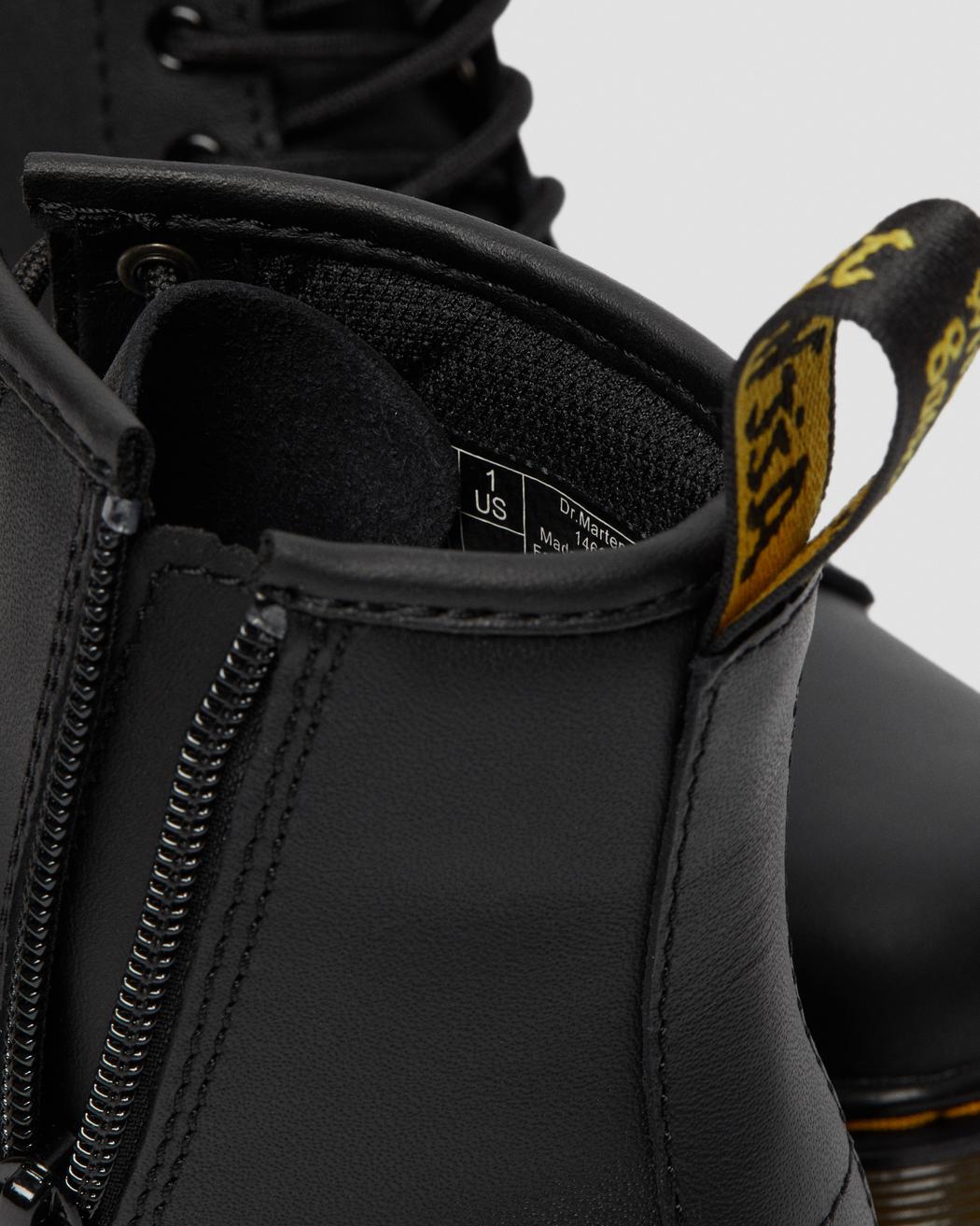 Dr Martens Anfibio junior con zip laterale 1460 Y 21975001 black