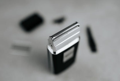 Wahl Rasoio Barba Elettrico Ricaricabile Senza Filo Da Viaggio + Accessori 3615