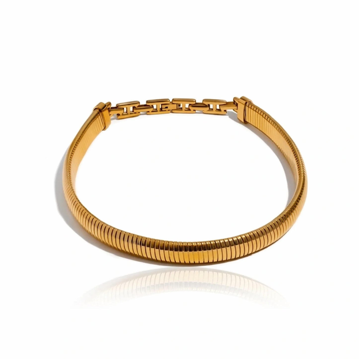 Almond Choker