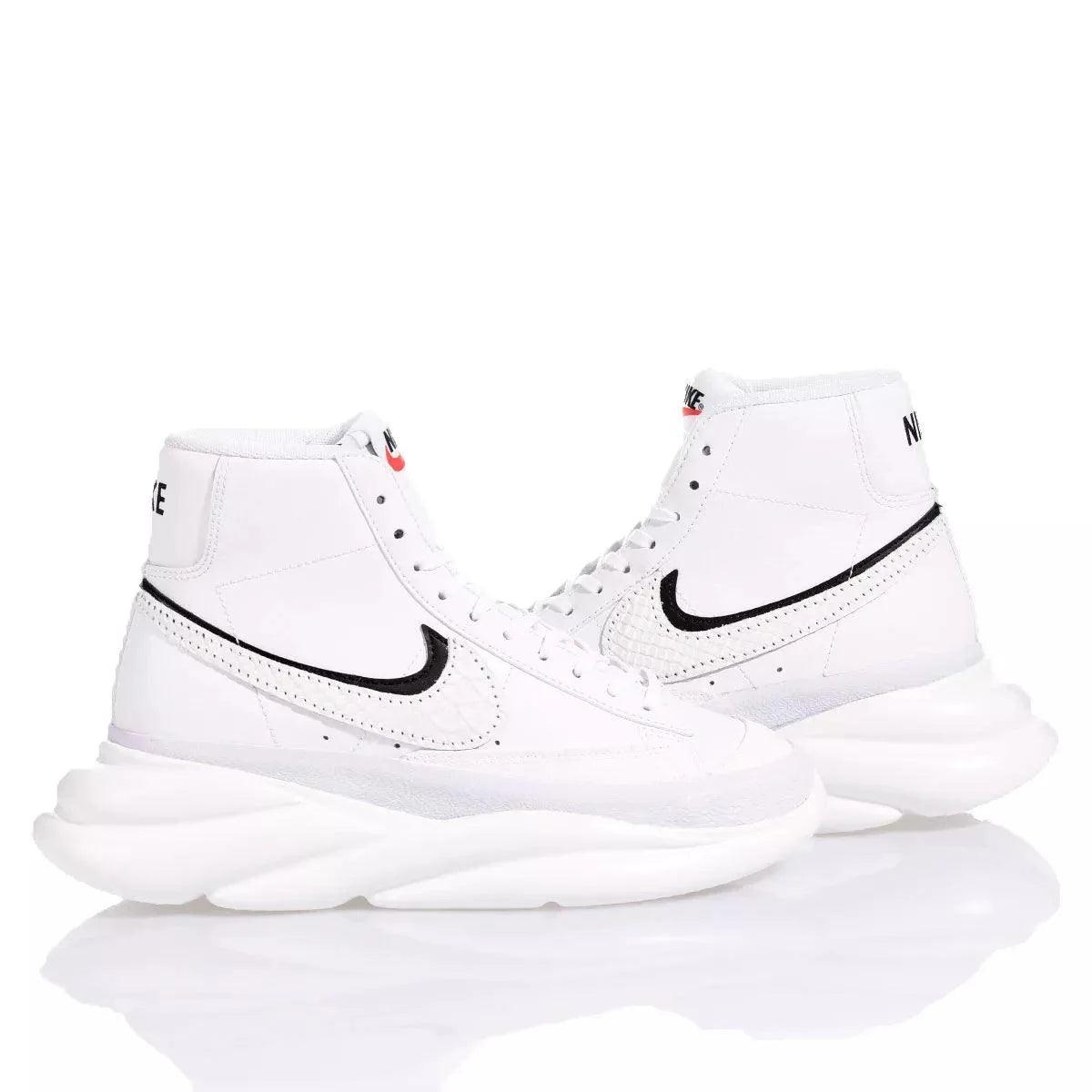 Nike Wave Black & White