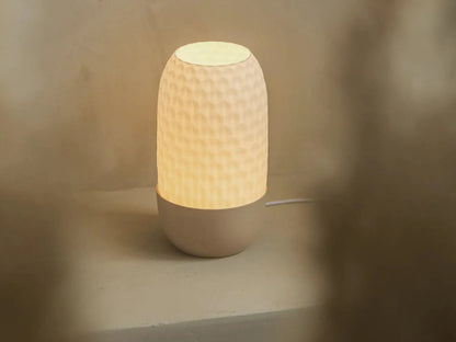 HEXAGONAL: Home Decor Lampada da Tavolo con Texture Esagonale
