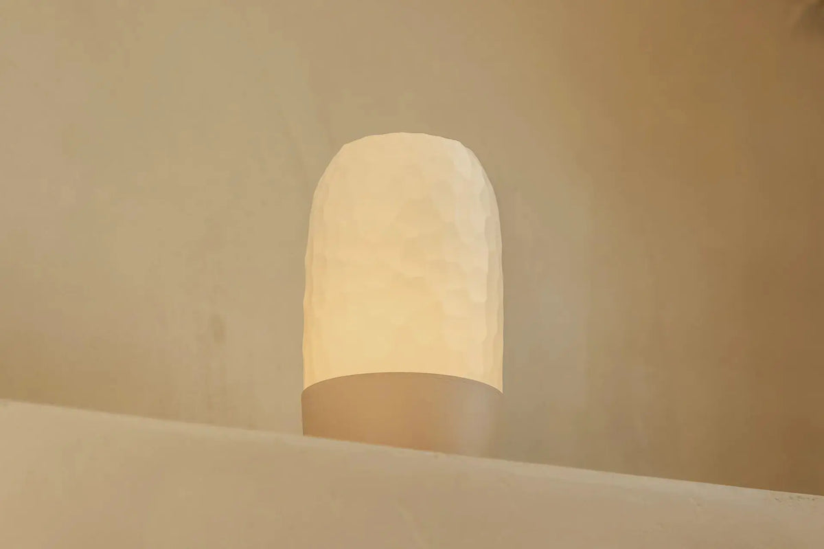 BIONIC: Home Decor Lampada da Tavolo con Superficie Organica