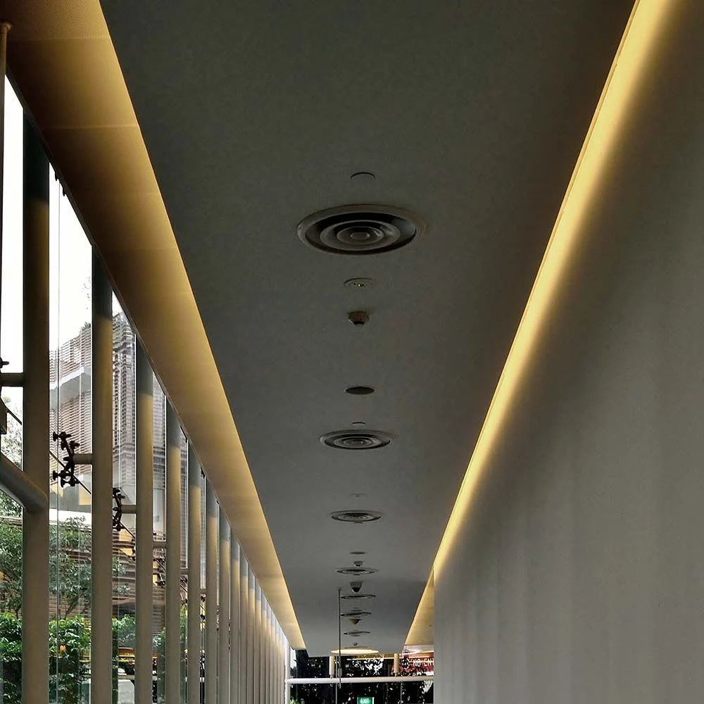 Strip led 220v smd2835 50m 3000k ip65 luce calda con spina