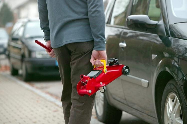 Cric Idraulico 2t Auto Sollevatore Martinetto A Carrello Meccanico 2 Tonnellate