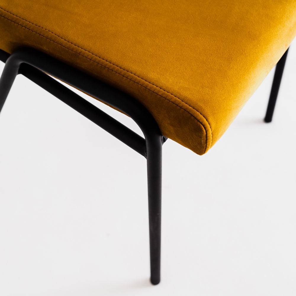 Sedia SIMPLE - passion fruit, nero