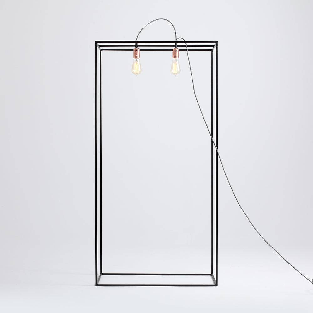 METRIC Piantana M - Nero