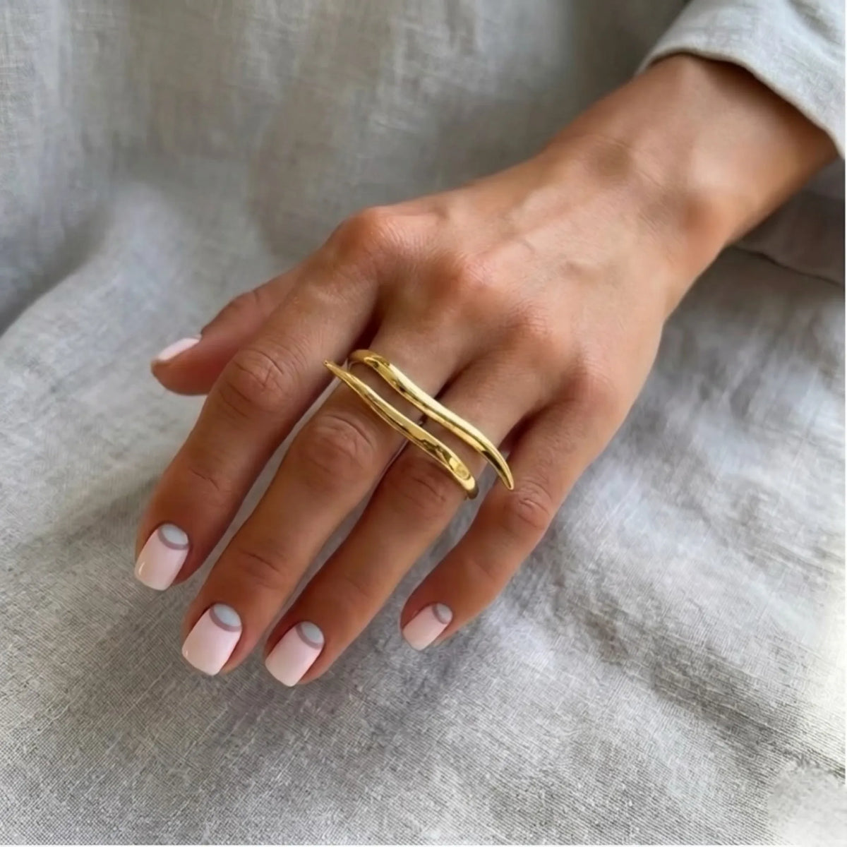 Anello con margherita