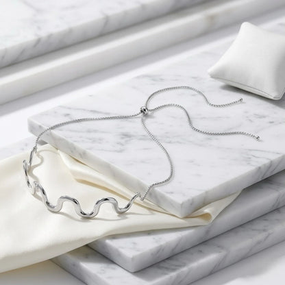Mila Choker