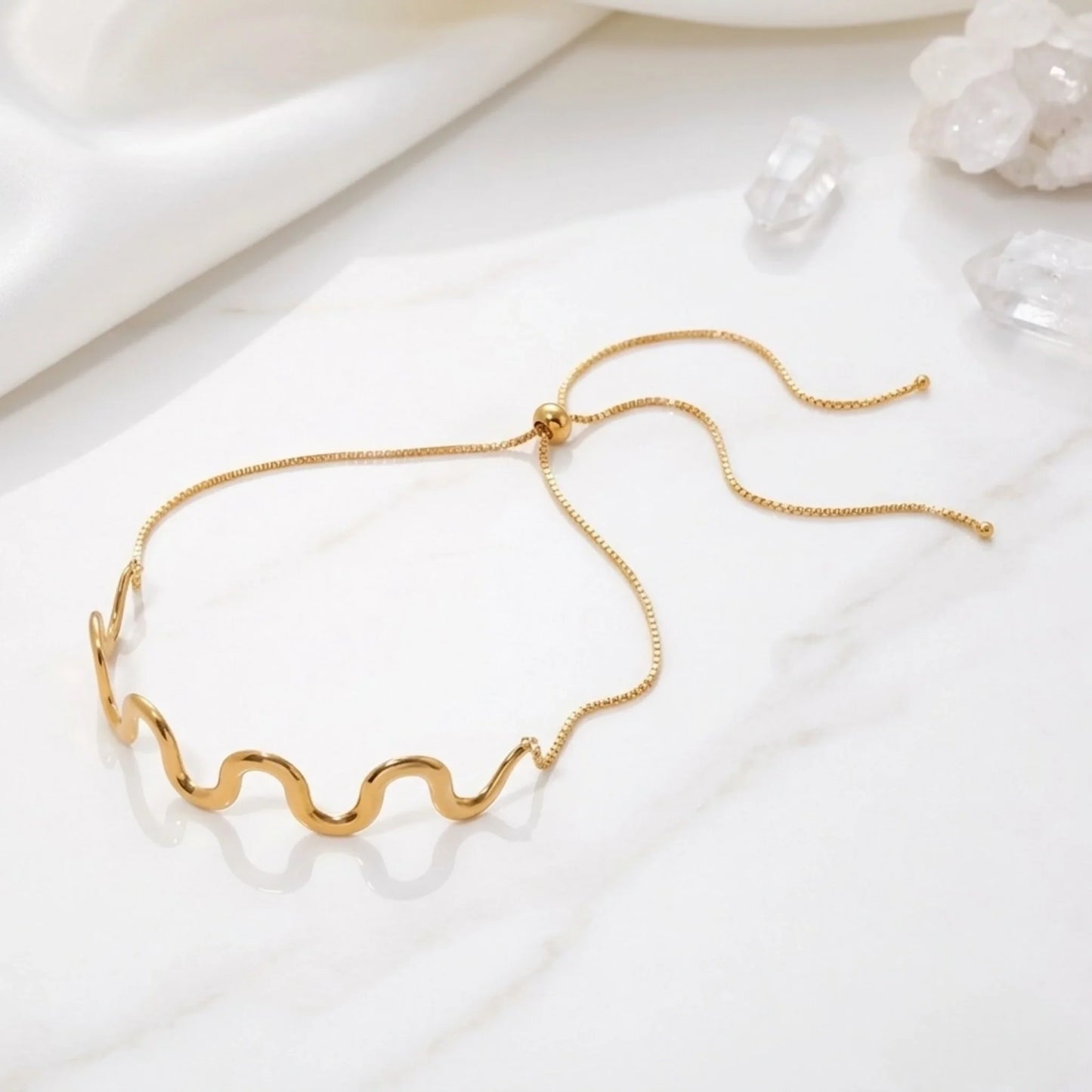Mila Choker