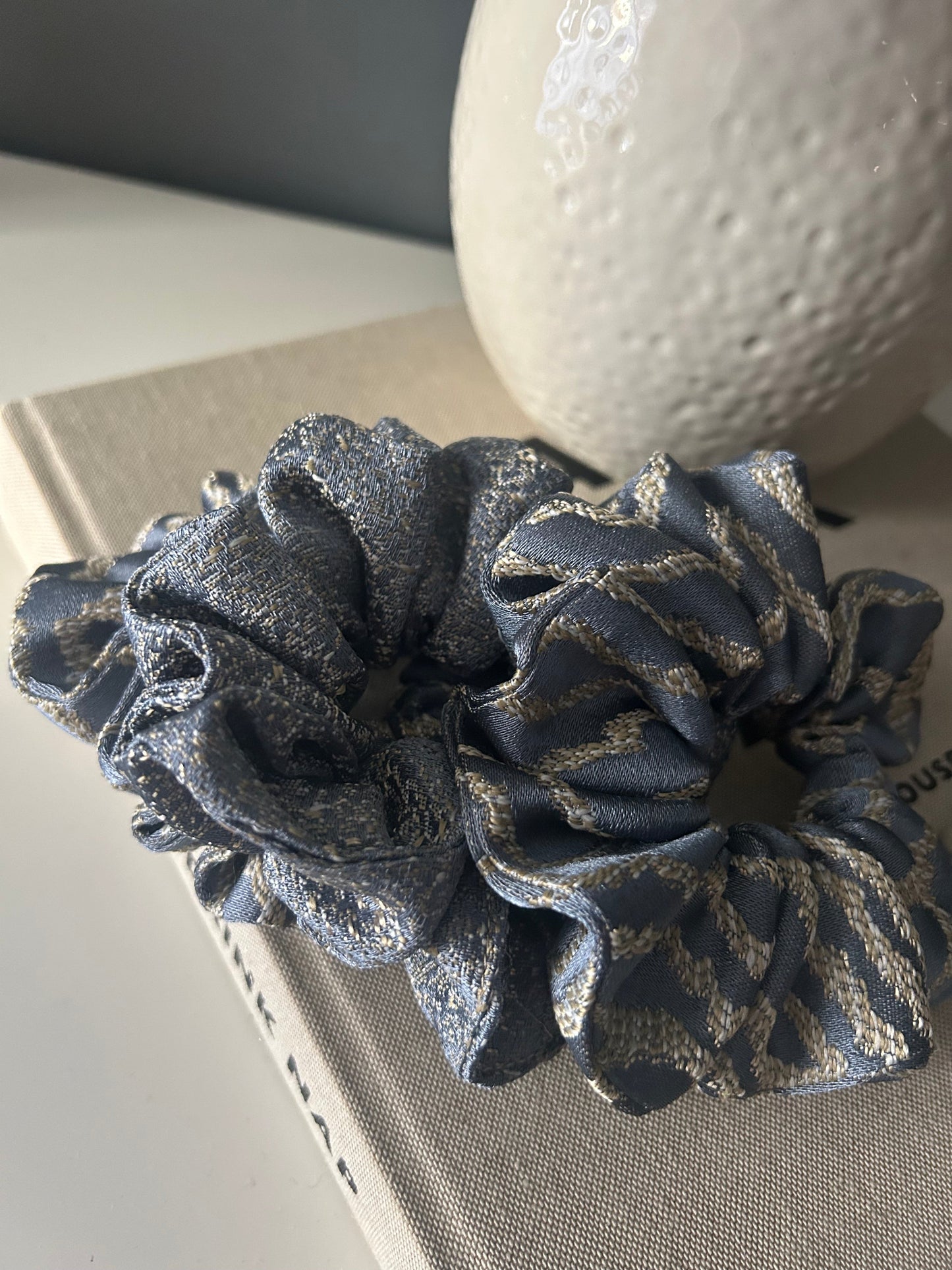 Scrunchie elastico per capelli