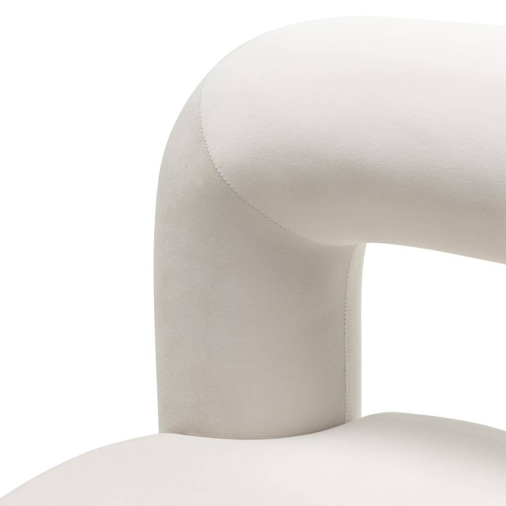 Poltrona LUCCA, velluto crema, forme arrotondate
