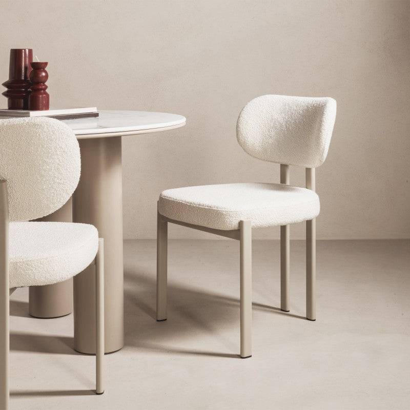 Poltrona FLARA rivestita panna gambe beige