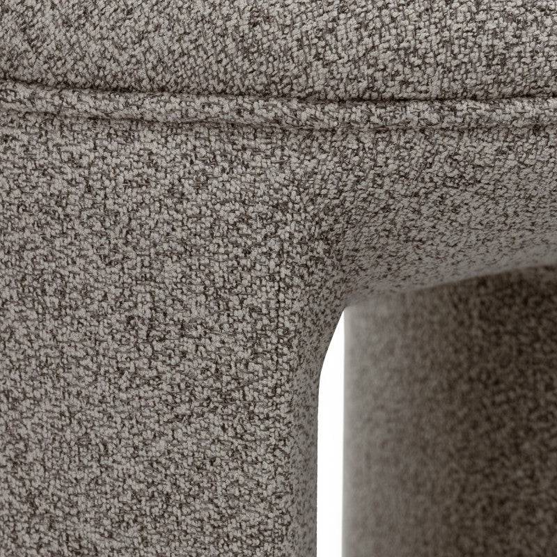Pouf imbottito CAVE, forma arrotondata, marrone chiaro