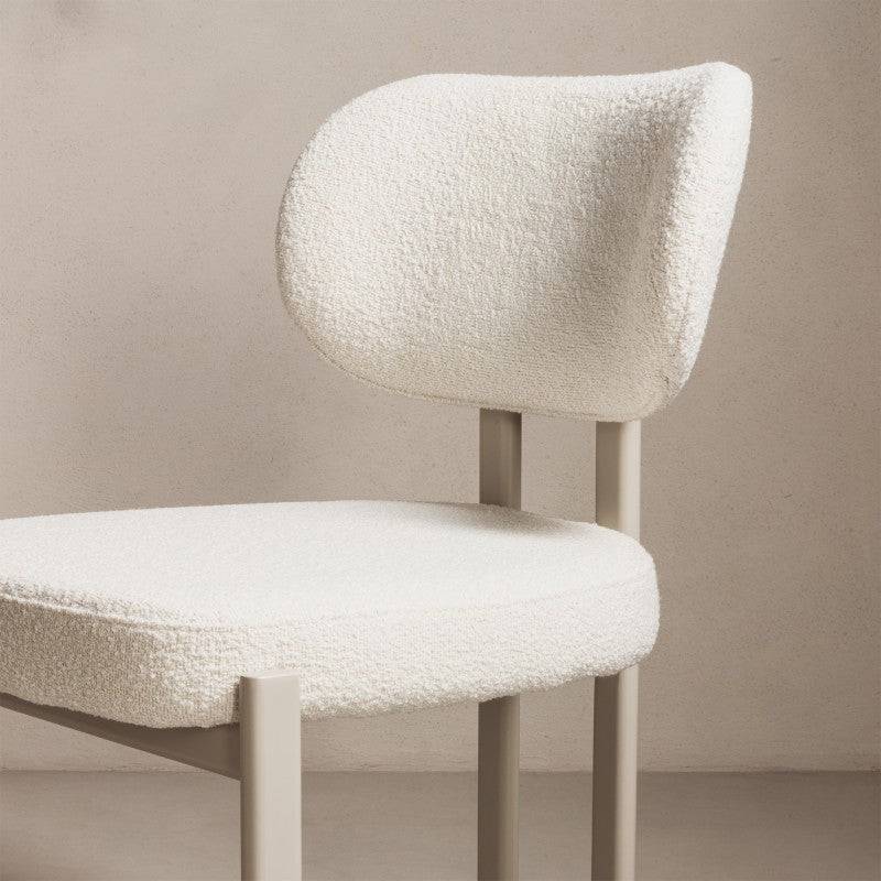 Poltrona FLARA rivestita panna gambe beige