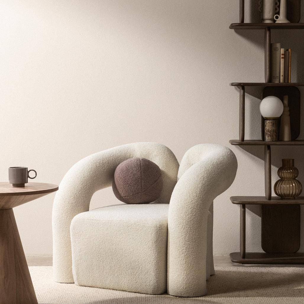 Gepolsterter Sessel SELLEL, hellbeige, Bouclé