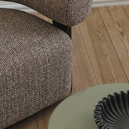 Poltrona lounge MARBELLO, forme arrotondate, marrone-crema/noce