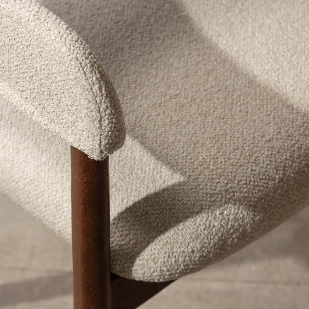 Polsterstuhl LARIS Beige Bouclé/Nussbaum