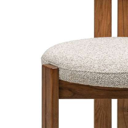 Stuhl MARTIN Beige-Creme Nussbaum-Beine