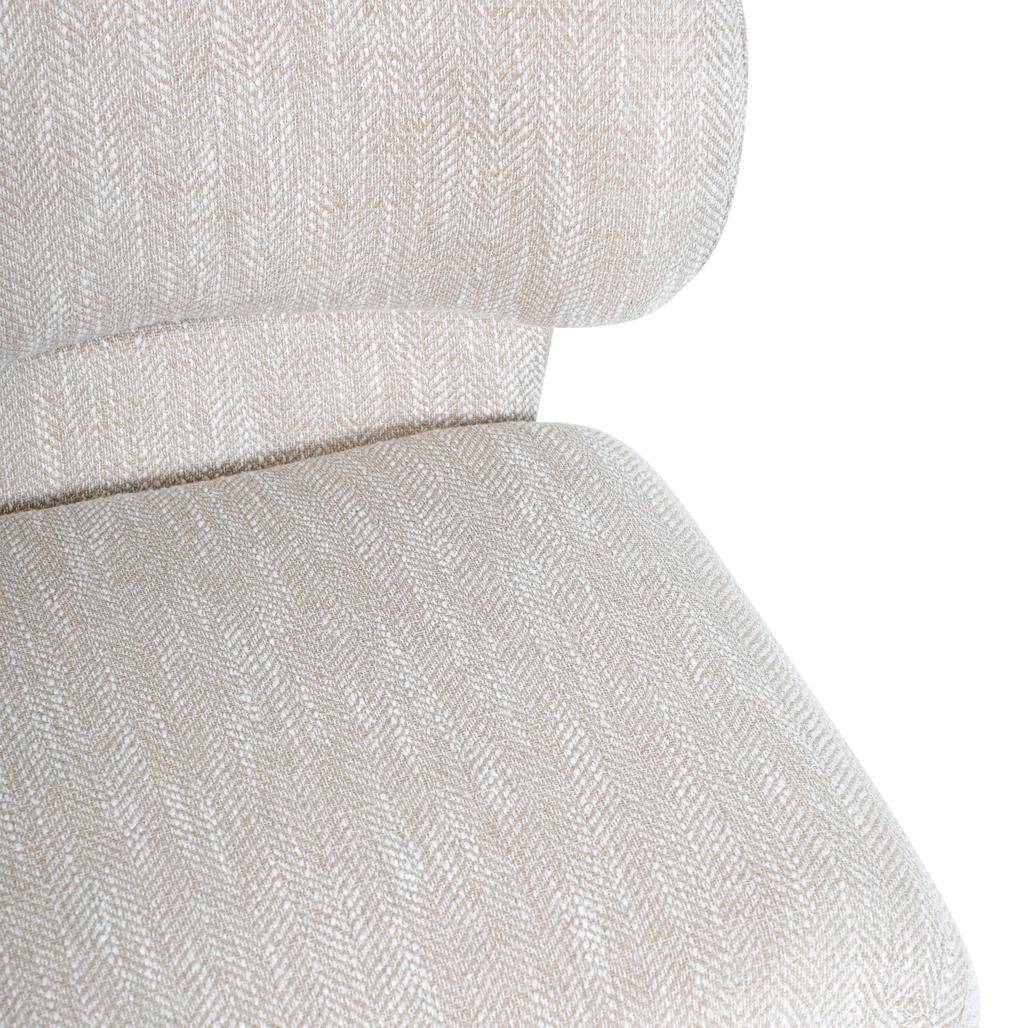 Poltrona rivestita BIZZA, beige