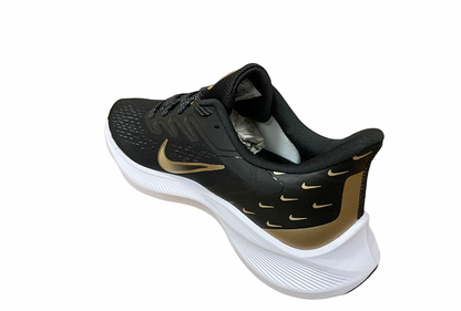 Nike scarpa da corsa da donna Zoom Winflo 7 PRM CV0140 001 nero-oro