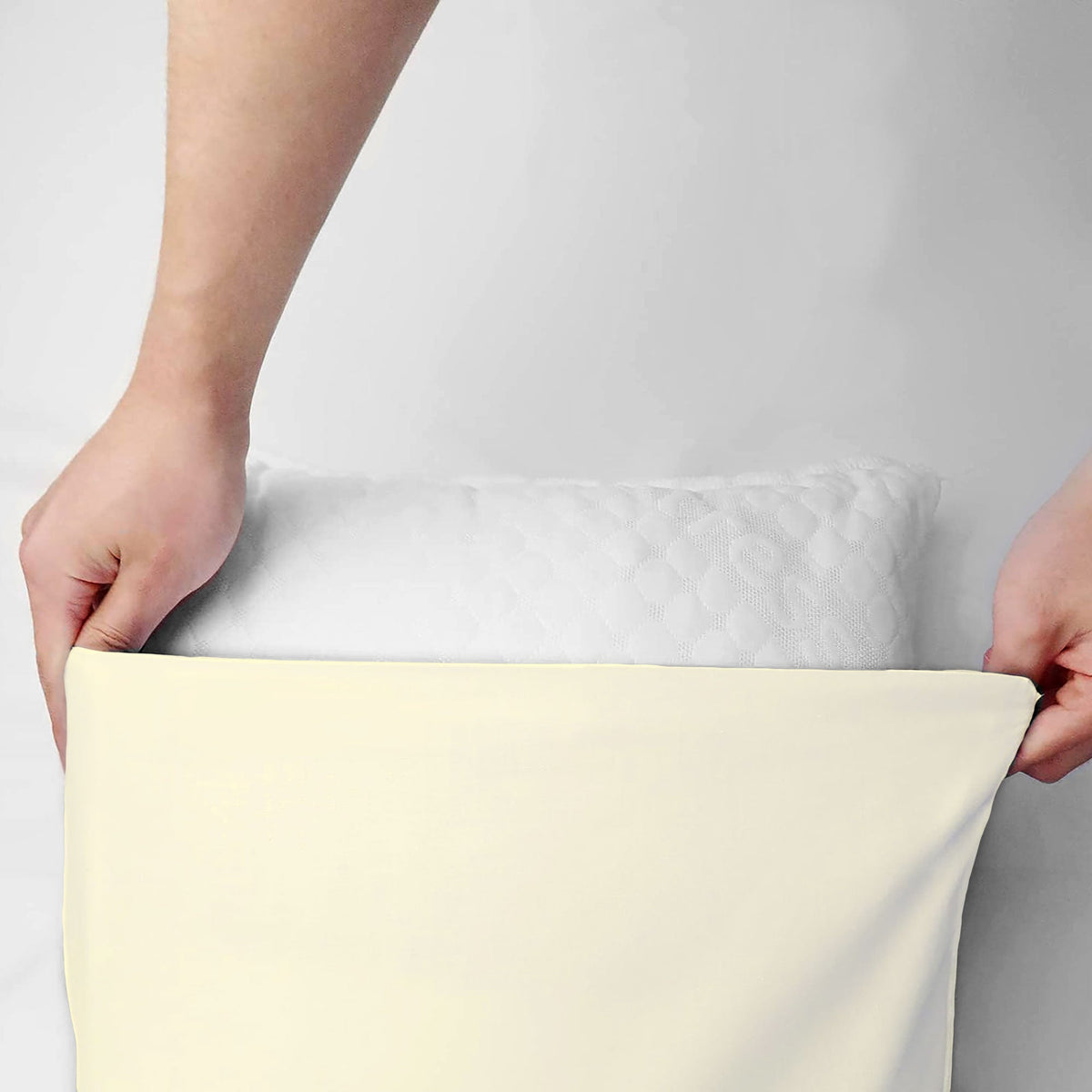 Pair of plain pillowcases 6860