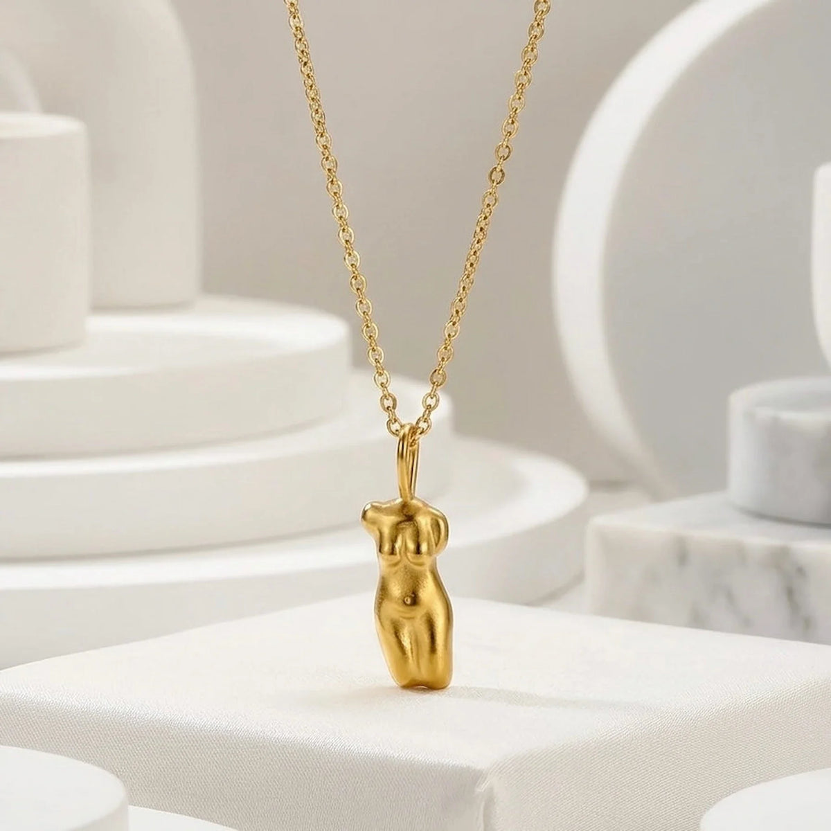 Collana con manichino