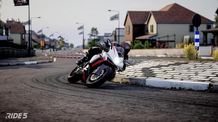 Ride 5 Ps5 Videogioco Moto Italiano Gioco Corse Playstation 5 Motogp Naked