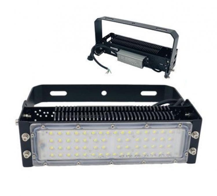 Faro Led Floodlight 50W Componibile Luce Esterno Ip65 Campi Sportivi Gallerie