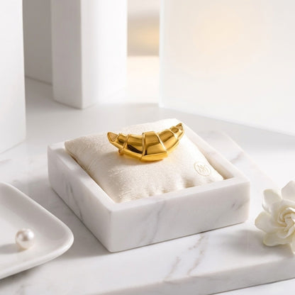 Elisa Brooch