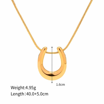 Horseshoe Necklace