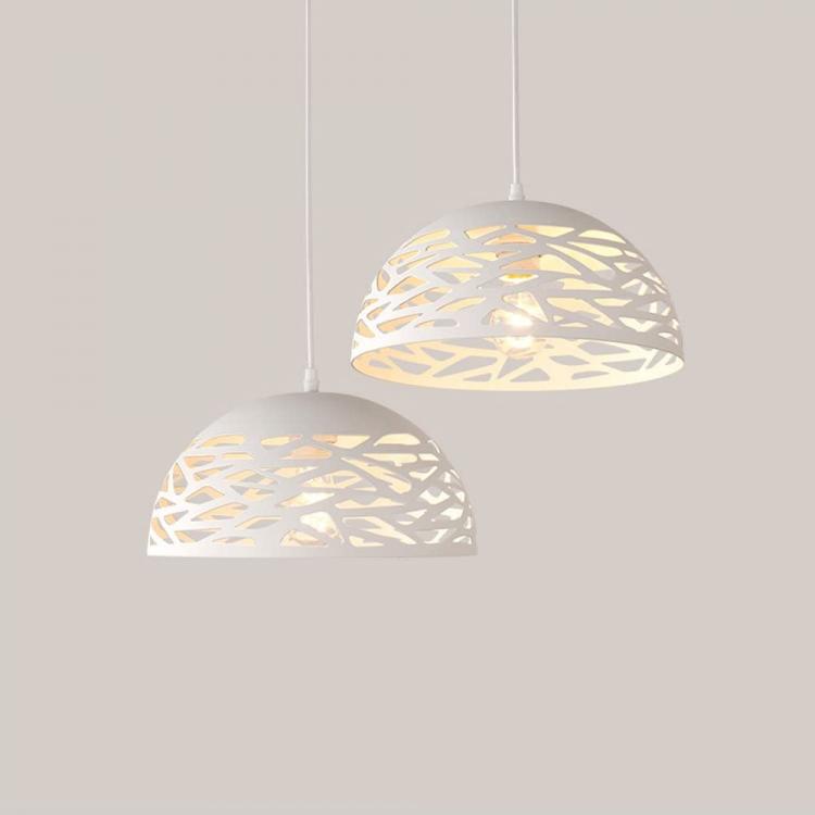 Moderne Pendelleuchte, perforierter, geflochtener Schirm, Eisen, E27, Weiß