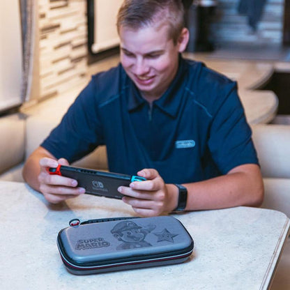 Nintendo Switch Deluxe-Reiseetui Schutzhülle Super Mario Grau Kompatibel mit OLED/Lite