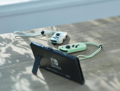 Nintendo Switch Handheld-Konsole 1.1 + Animal Crossing: New Horizons Sonderedition