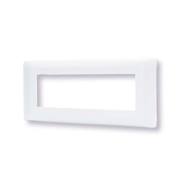 Placca per 6 moduli della linea Matix - Design Moderno e Funzionale