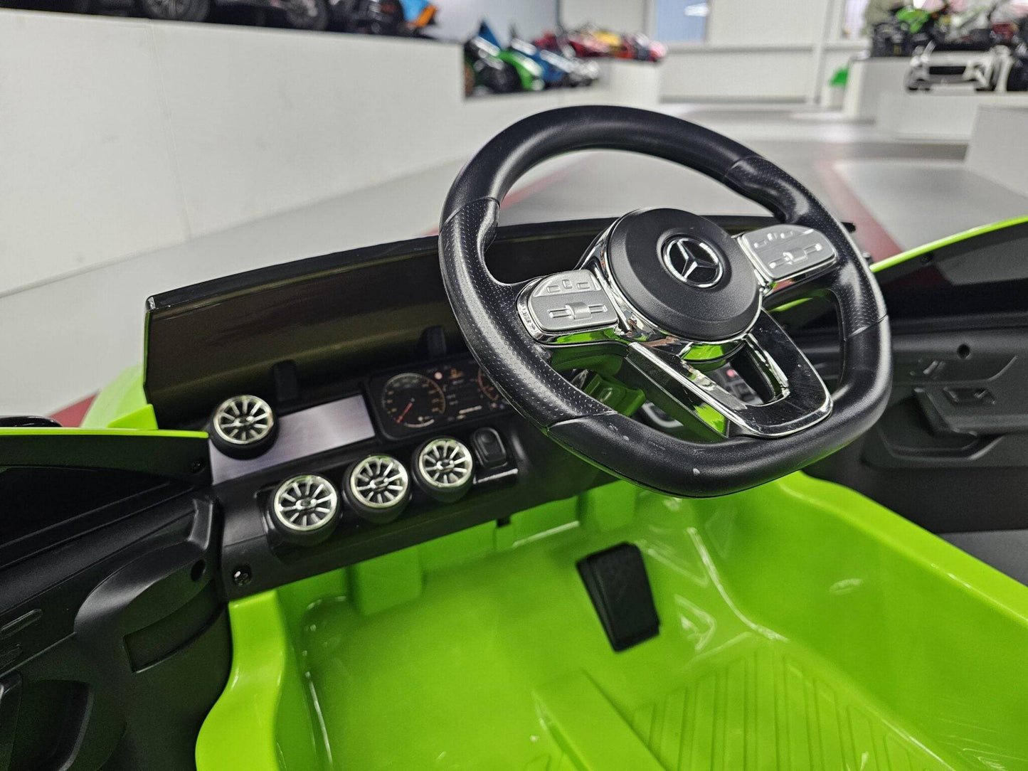 Auto Elettrica per Bambini 12 V con Telecomando – Verde