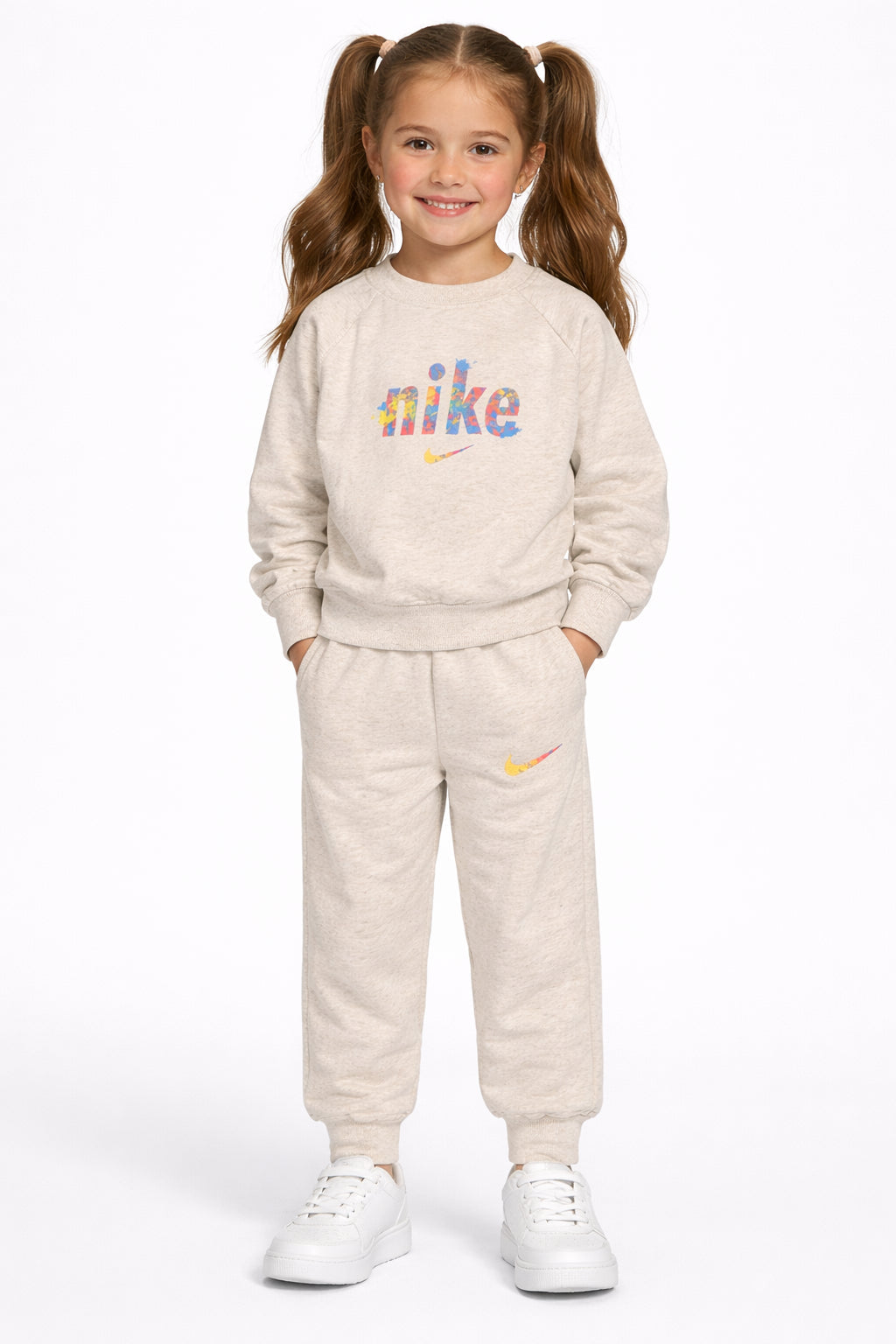 Nike Tuta Bambino 86N632-W67 Avorio – Cotone Garzato Stampa Multicolore