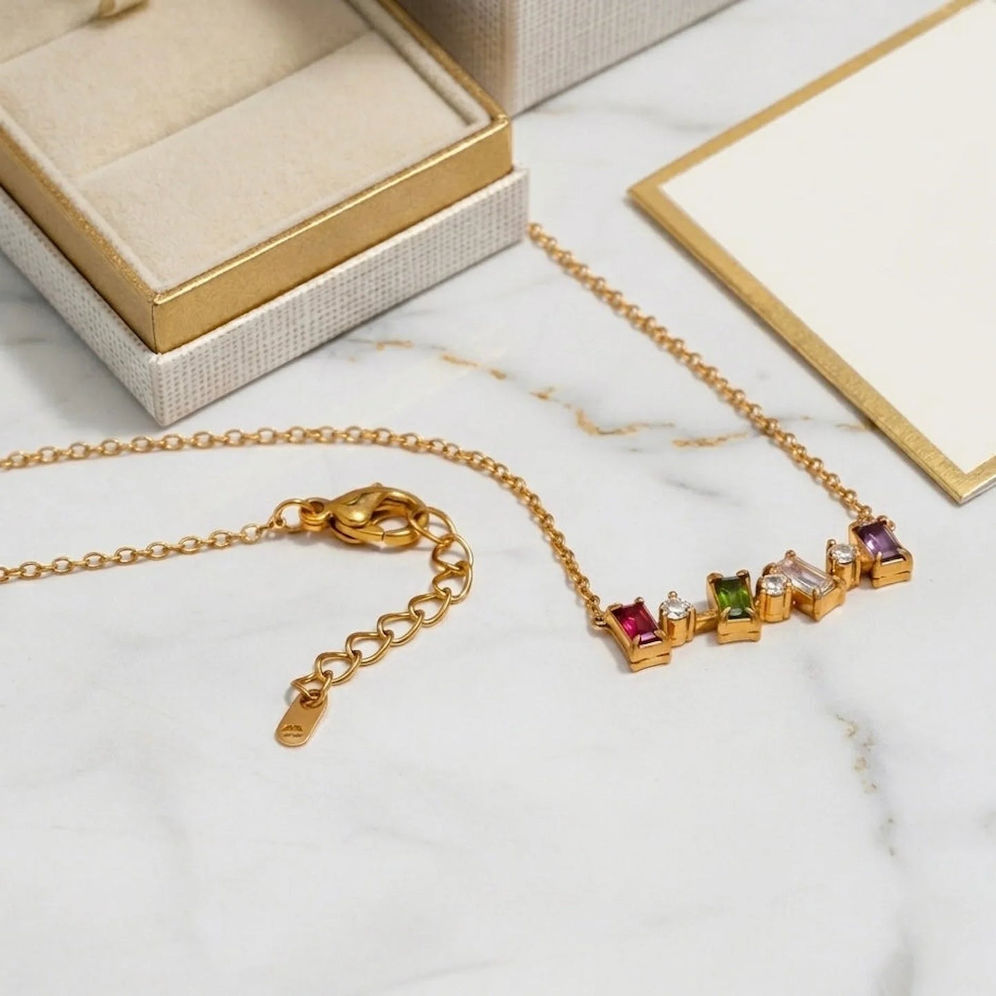 Melly Necklace