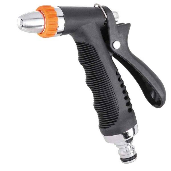 Pistolenbrause aus verchromtem Metall mit ergonomischem Griff